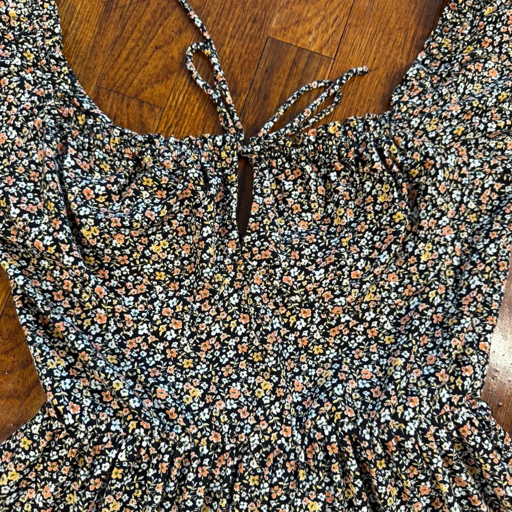 Urban Outfitters Jess's Floral Romper M (8-10) Black White - Picture 3 of 10